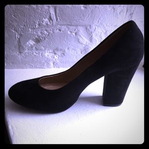 Old Navy Faux Suede Platform Pumps - Sz 10